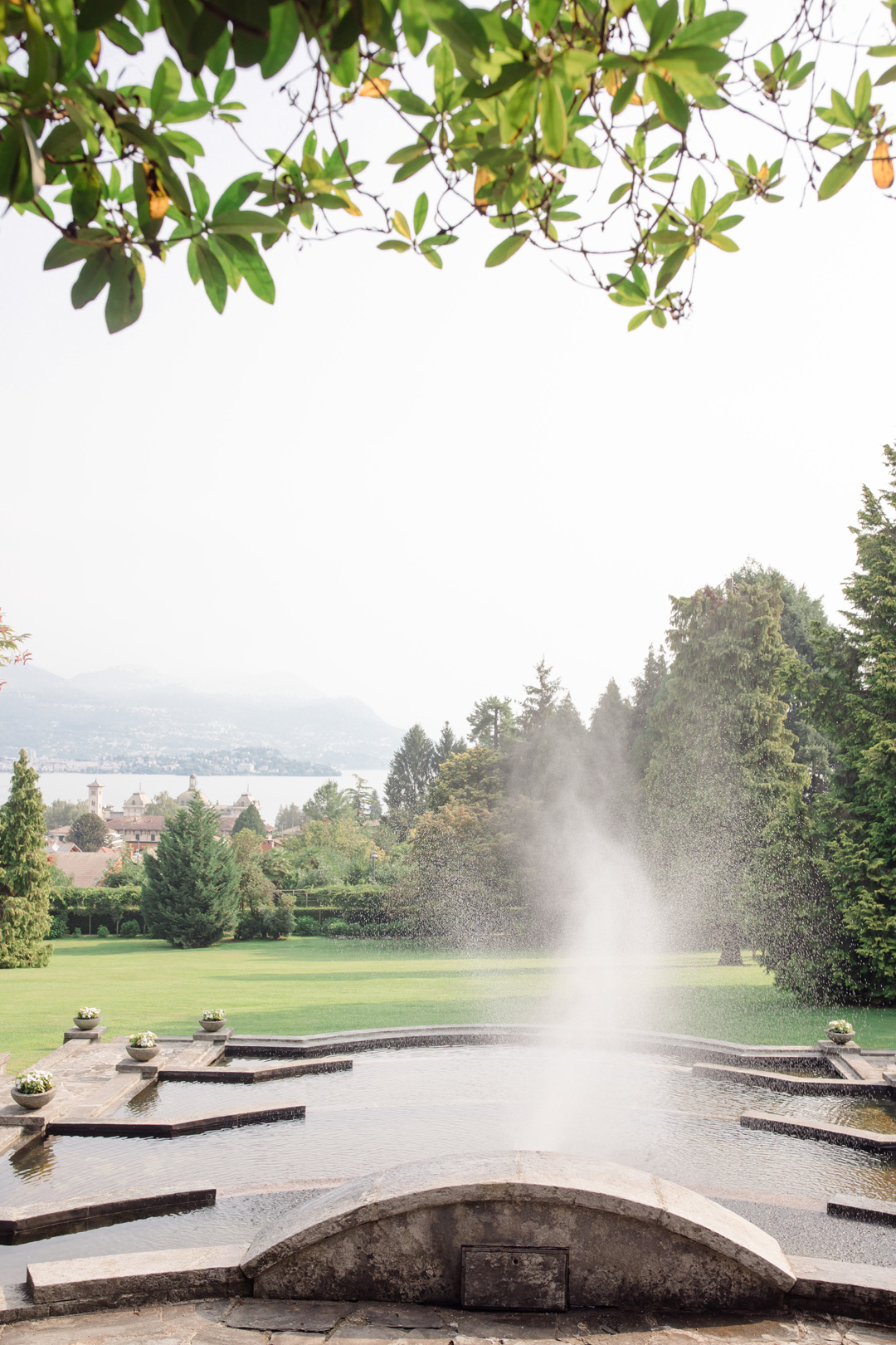 vista lago maggiore da villa muggia