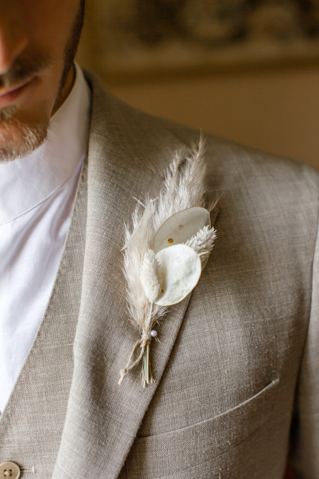 boutonniere sposo avana con pampas